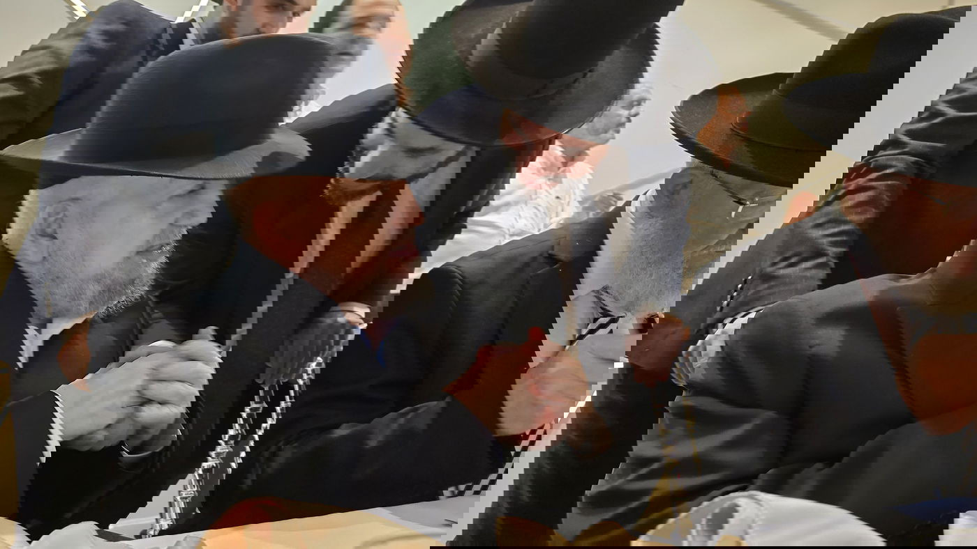 שמחת נשואי נכד הגר"מ מאזוז