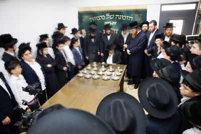 מעמד ההכנה לבר מצווה של 'זה לזה עם ר' דן סגל