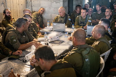 פגיעה ישירה בבית באביבים | אזעקות בגליל העליון | מתעדכן 