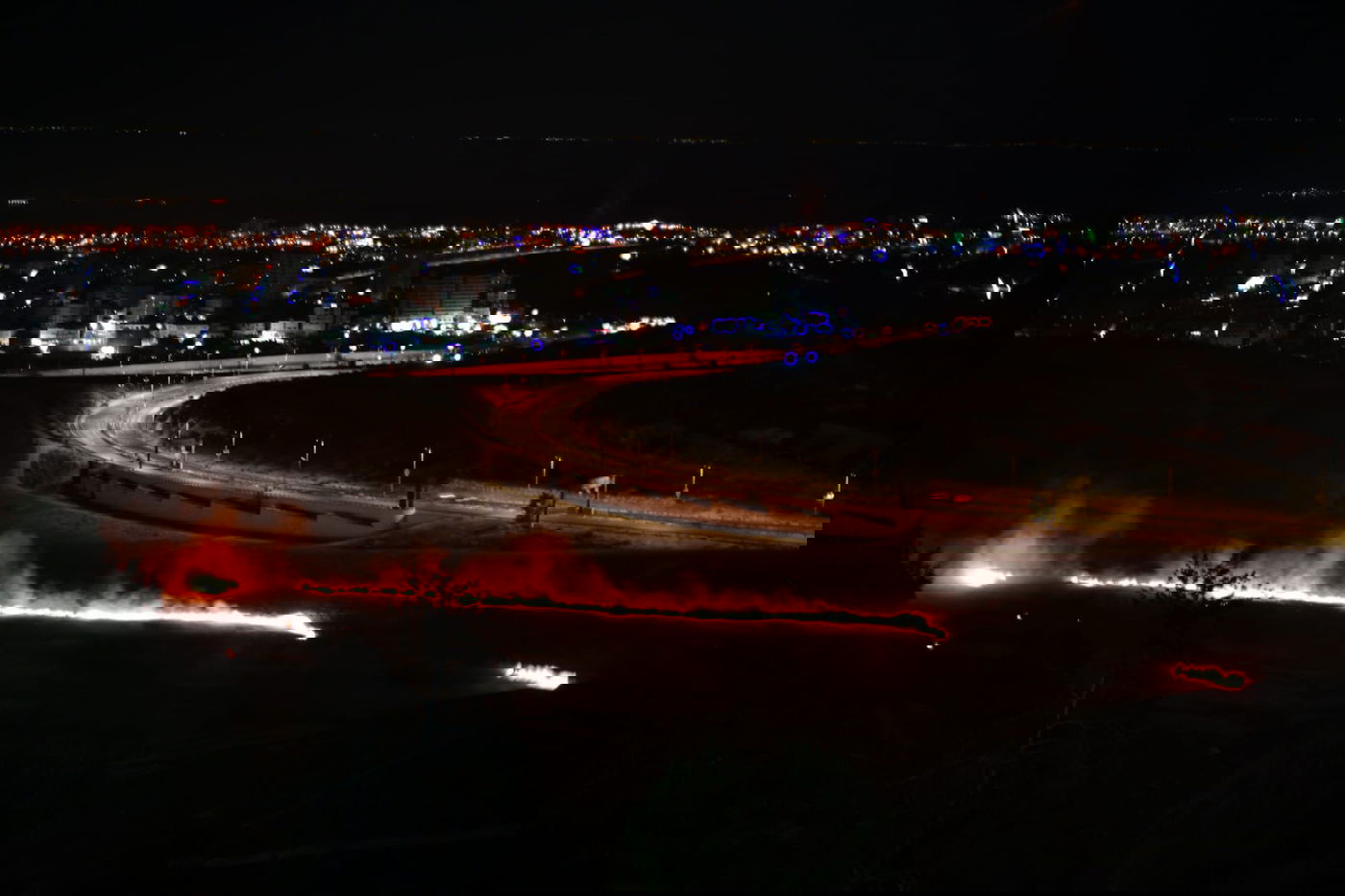 לאחר 3 שעות: הושגה שליטה בשריפה הגדולה בהר הצופים