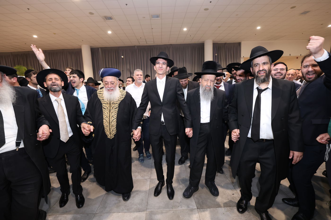 שמחת נשואי נכד הגרש"מ עמאר והגרב"צ מוצפי