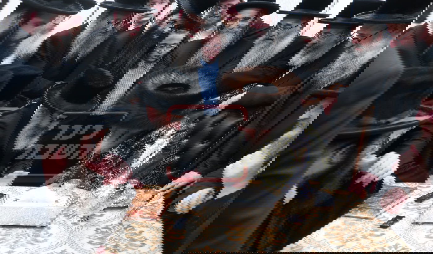 האדמו"ר מויז'ניץ בביקור אצל האדמו"ר מרחמסטריווקא