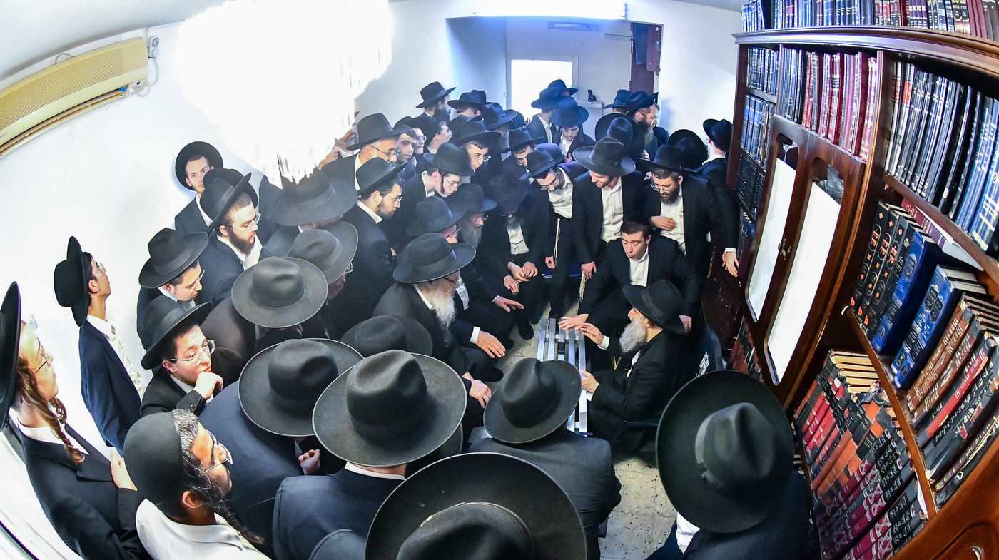 ניחום אבלים אצל הגר"א גרבוז