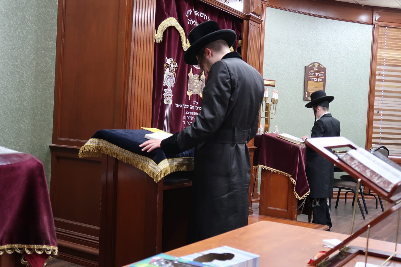 האדמו"ר מסאדיגורה בביקור בלאס אנג'לס