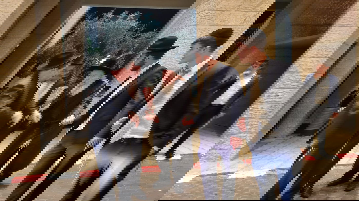 זופניק בכיכר • כל התמונות, הנייעס והחשיפות של השבוע