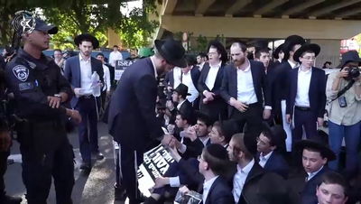 הרצ"פניקים חוסמים את גהה: פקקי ענק במרכז הארץ