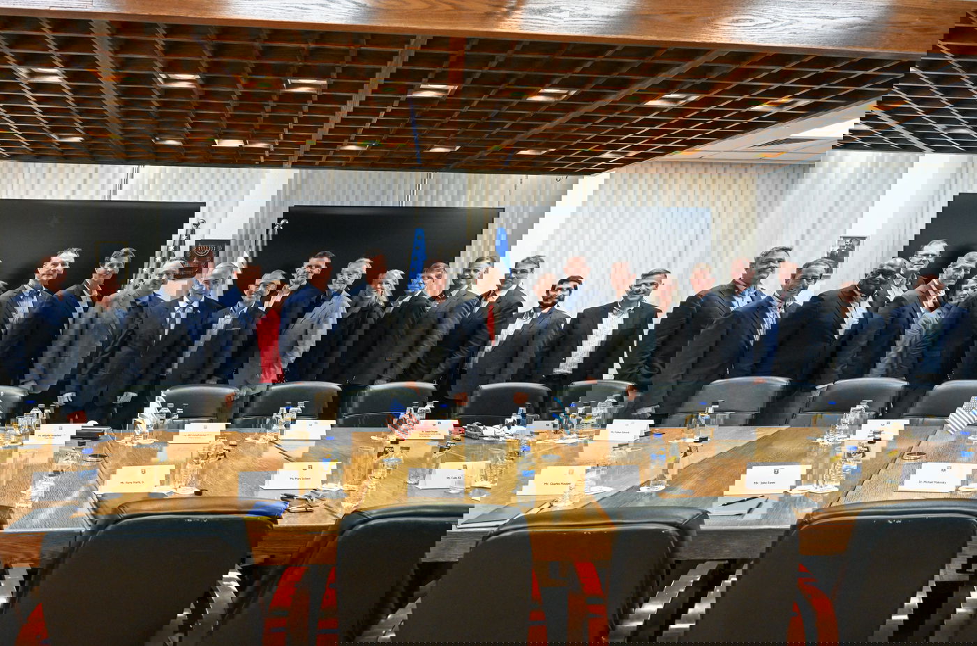 נתניהו לגנרלים לשעבר: "חמאס? אנחנו ניפטר מהם; איראן בדרך לכבוש את המזרח התיכון"