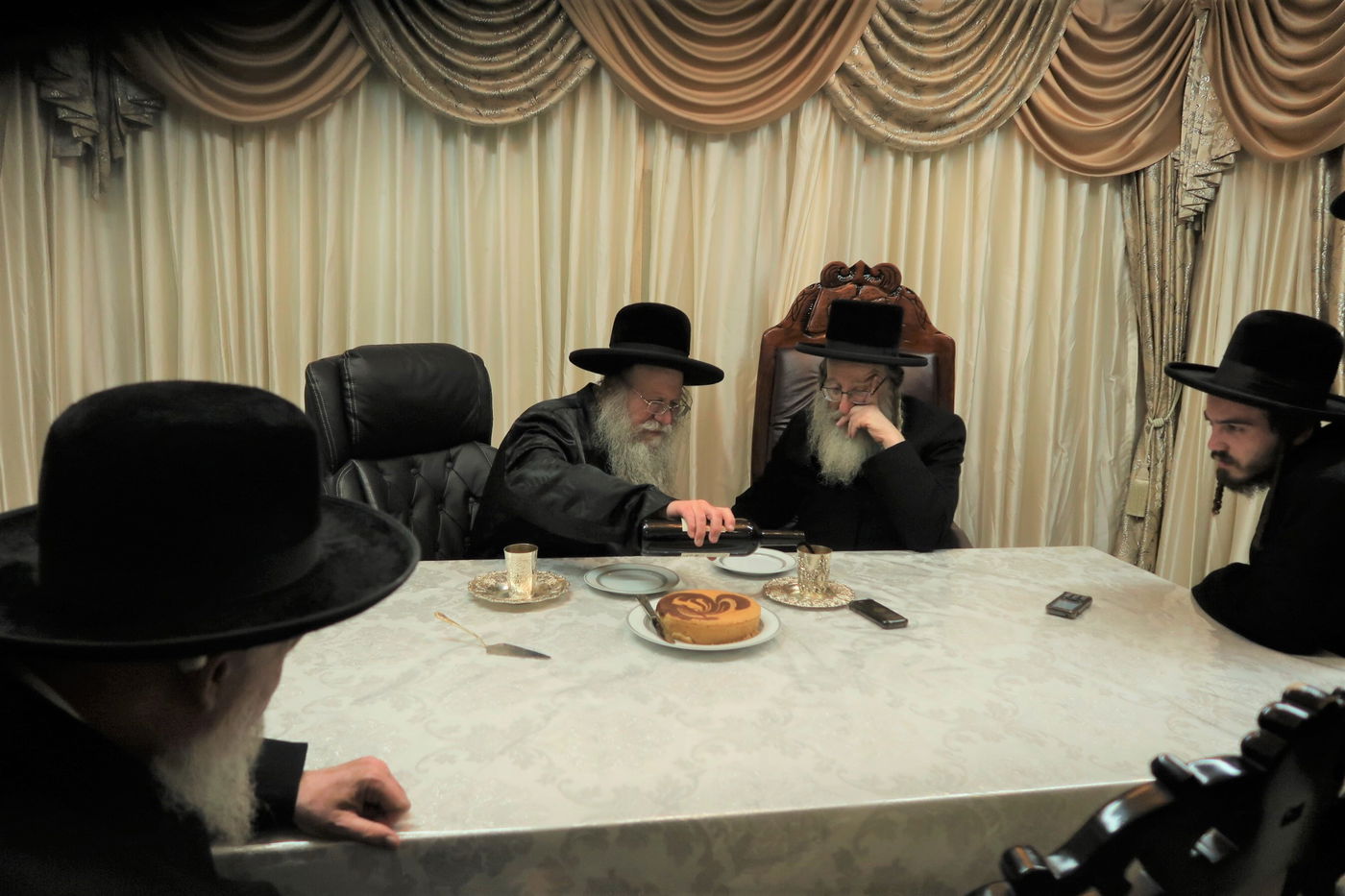 האדמו"ר מביאלה בביקור אצל האדמו"ר מקוז'מיר