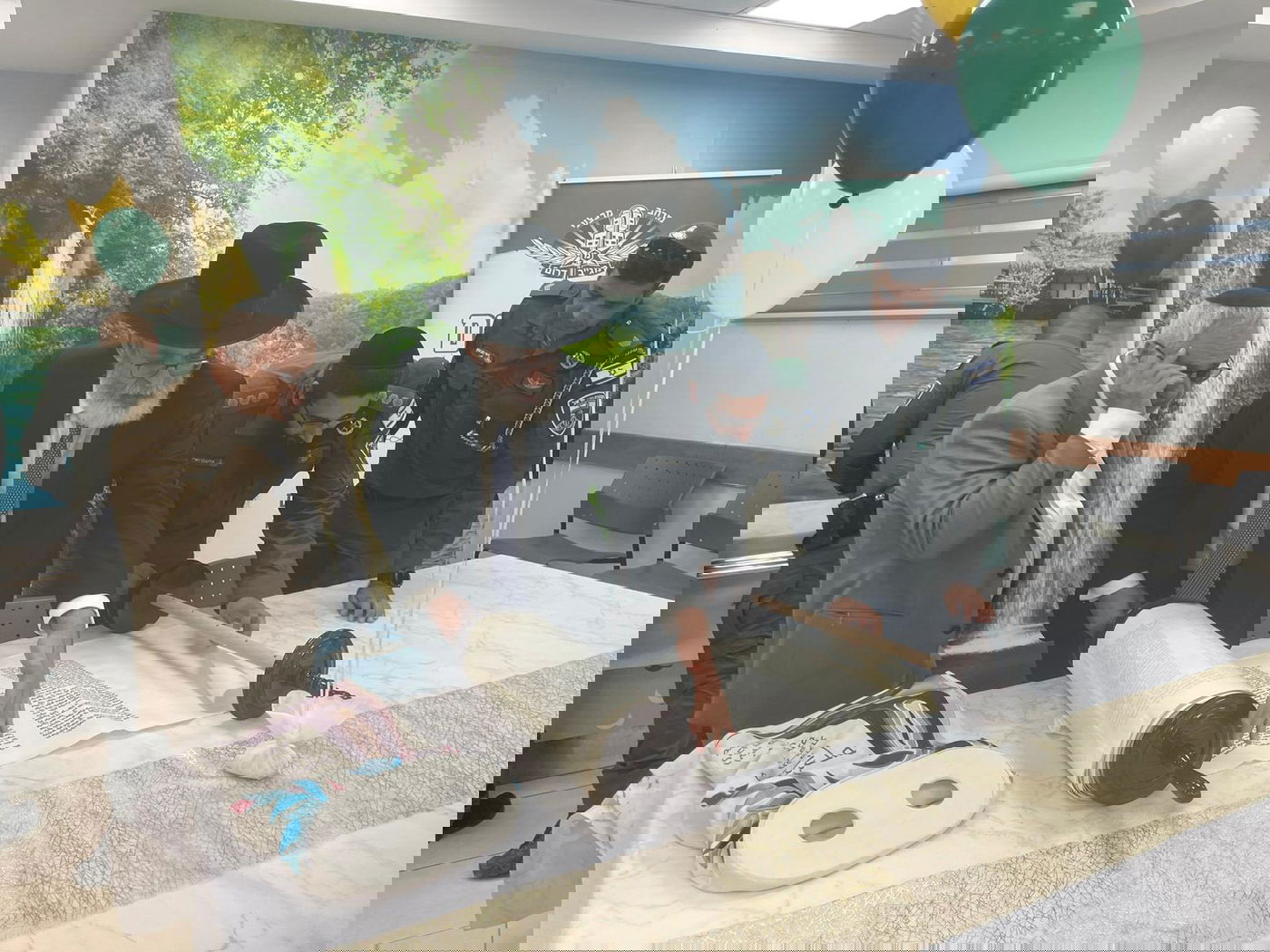 הכנסת ספר התורה וחנוכת בית הכנסת