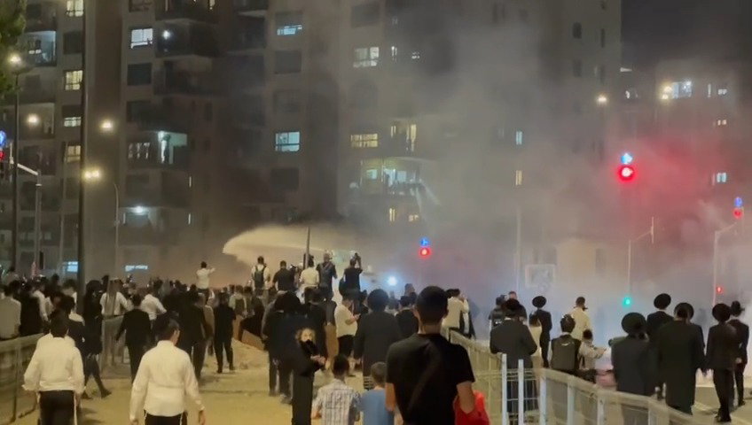 הפגנת העדה החרדית והפלג הירושלמי על חוק הגיוס בירושלים, הערב