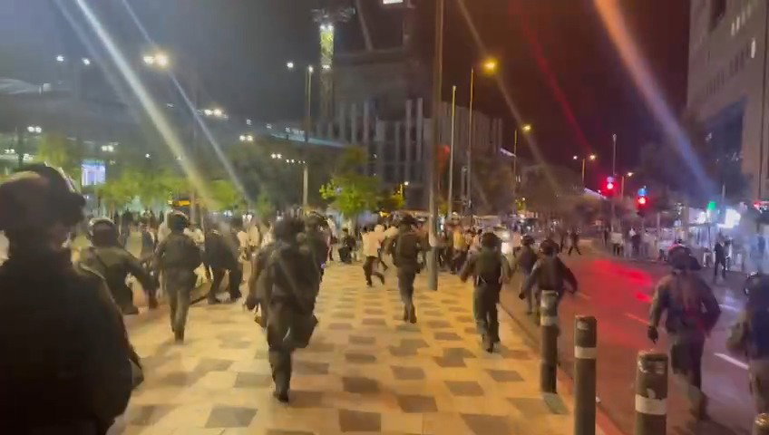 הפגנת העדה החרדית והפלג הירושלמי על חוק הגיוס בירושלים, הערב