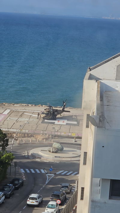 מסוק של צה"ל במנחת המסוקים בבית חולים רמב"ם - היום