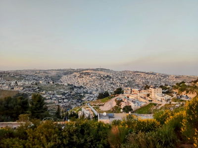 חם בירושלים