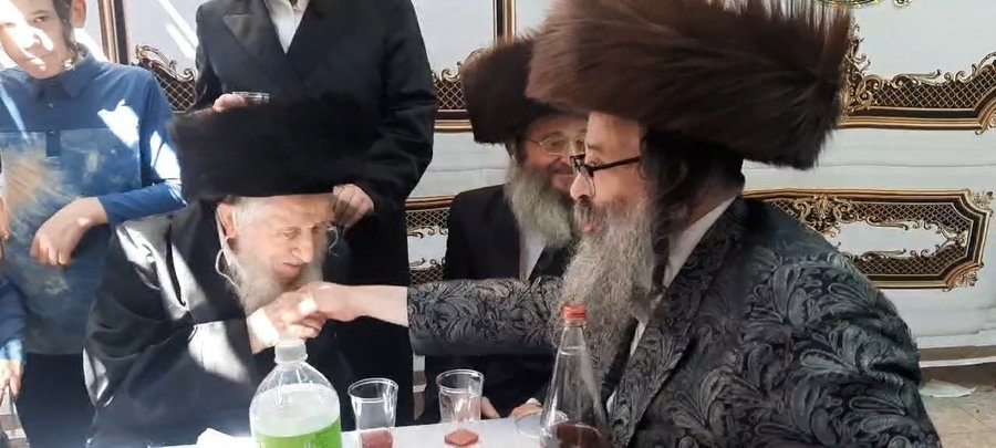 בהקבלת פני רבו ברגל, אצל הגה"צ ראש ישיבת סאטמר - חוה"מ סוכות תשפ"ד