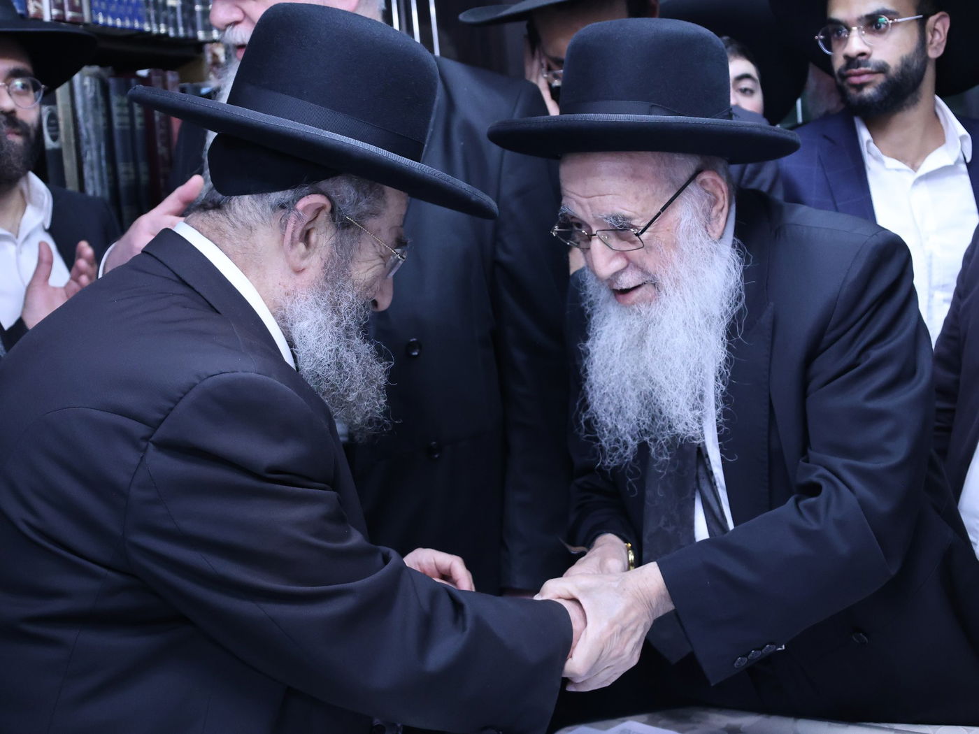 תפילת הזיווגים במעונו של הגר"מ בן שמעון