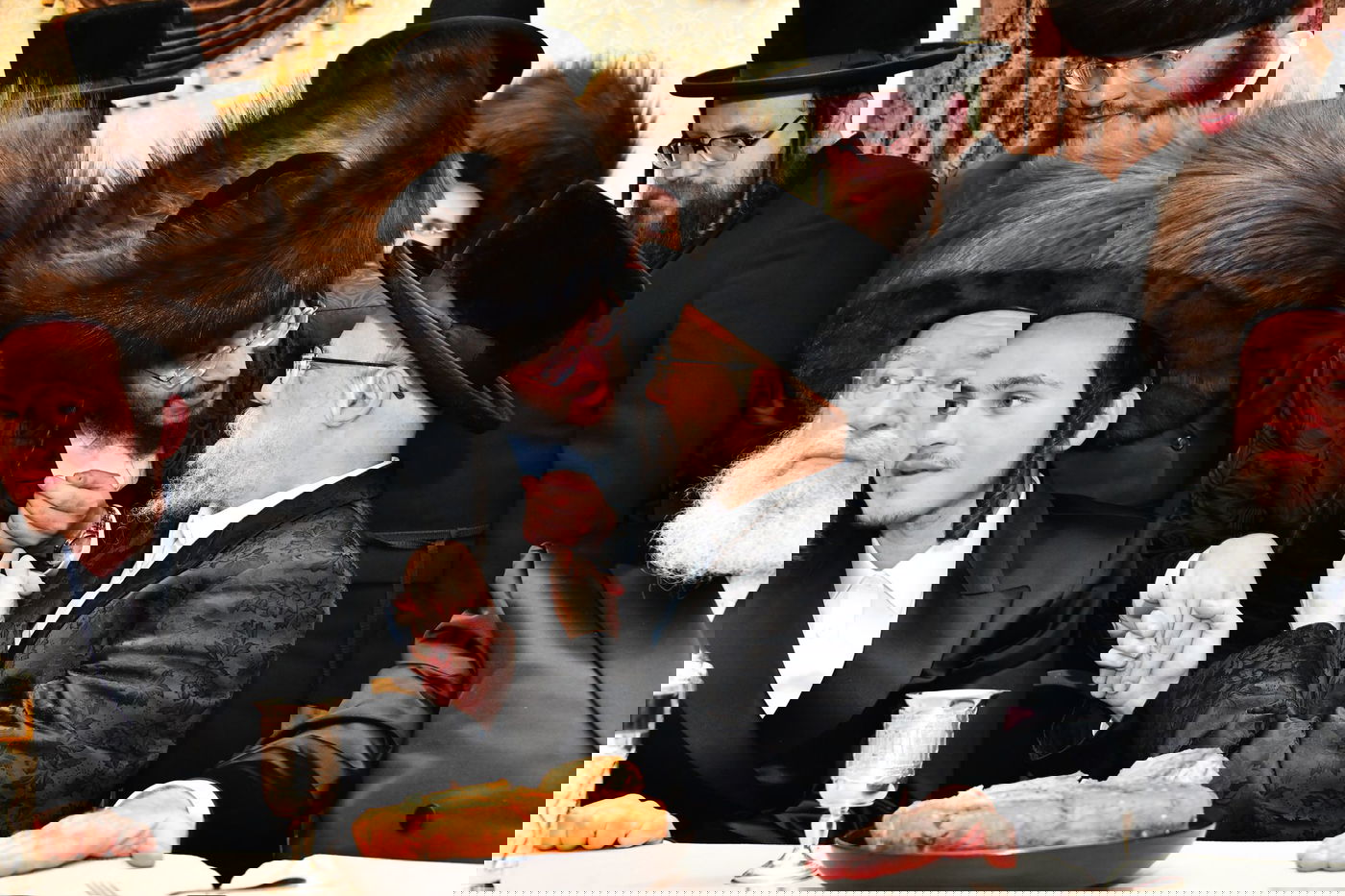 שמחת נשואי נכדת הגר"א וייס