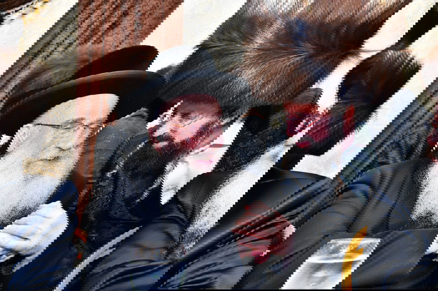 שמחת נשואי נכדת הגר"א וייס