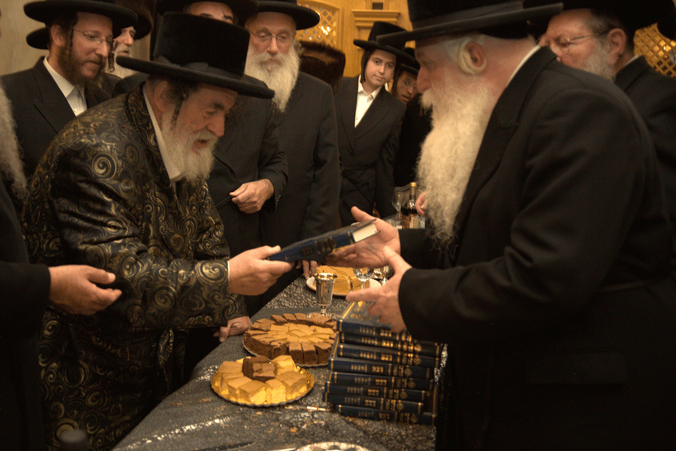 שבע ברכות לבן העסקן הרפואי הרב יצחק שטרן