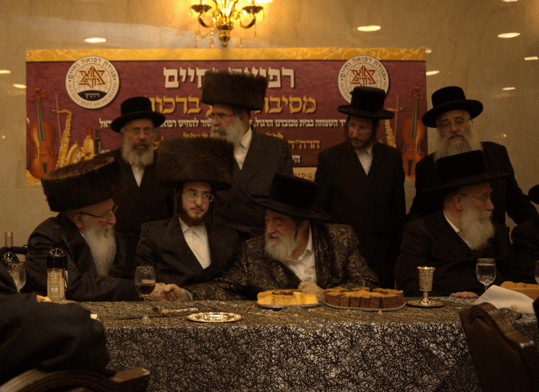 שבע ברכות לבן העסקן הרפואי הרב יצחק שטרן