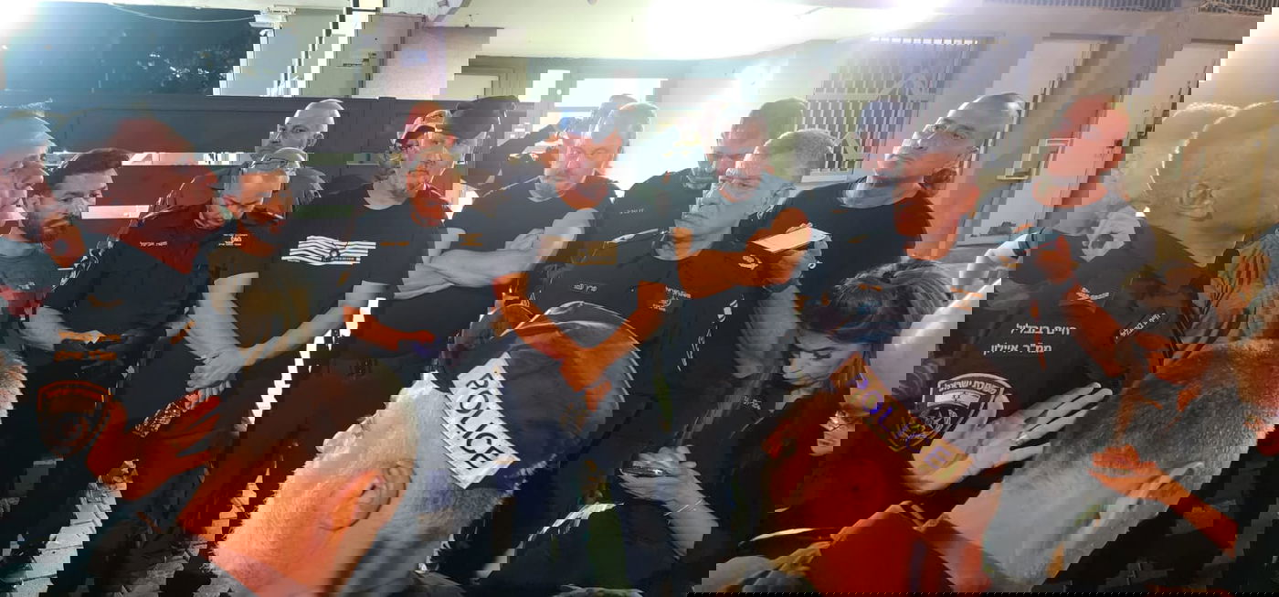 הערכת מצב הערב, כלי התקיפה ועצורים