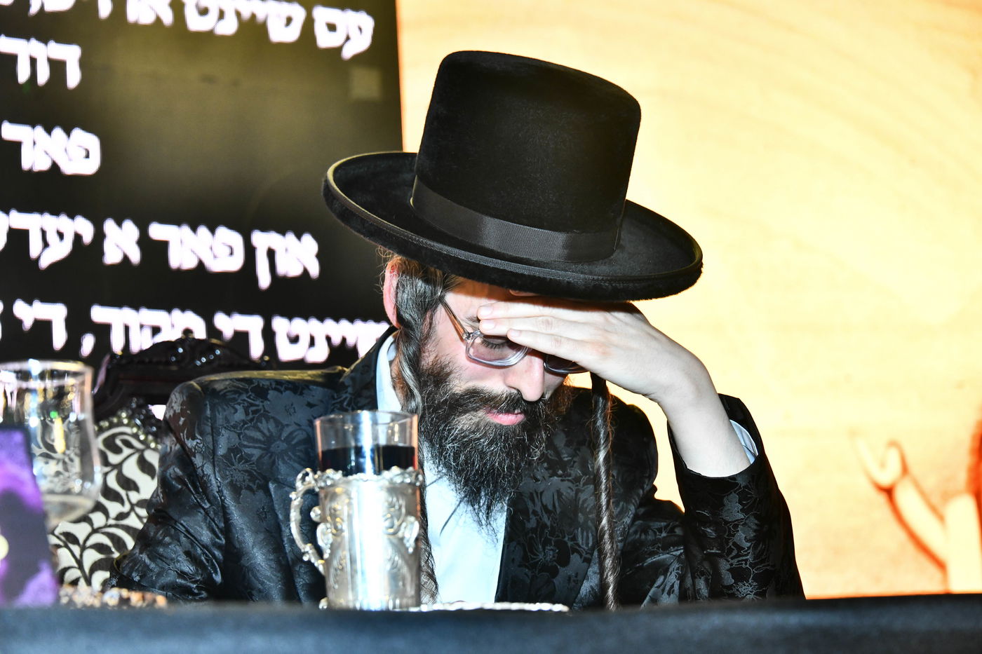 דינר 'קומי אורי' זוויעהיל