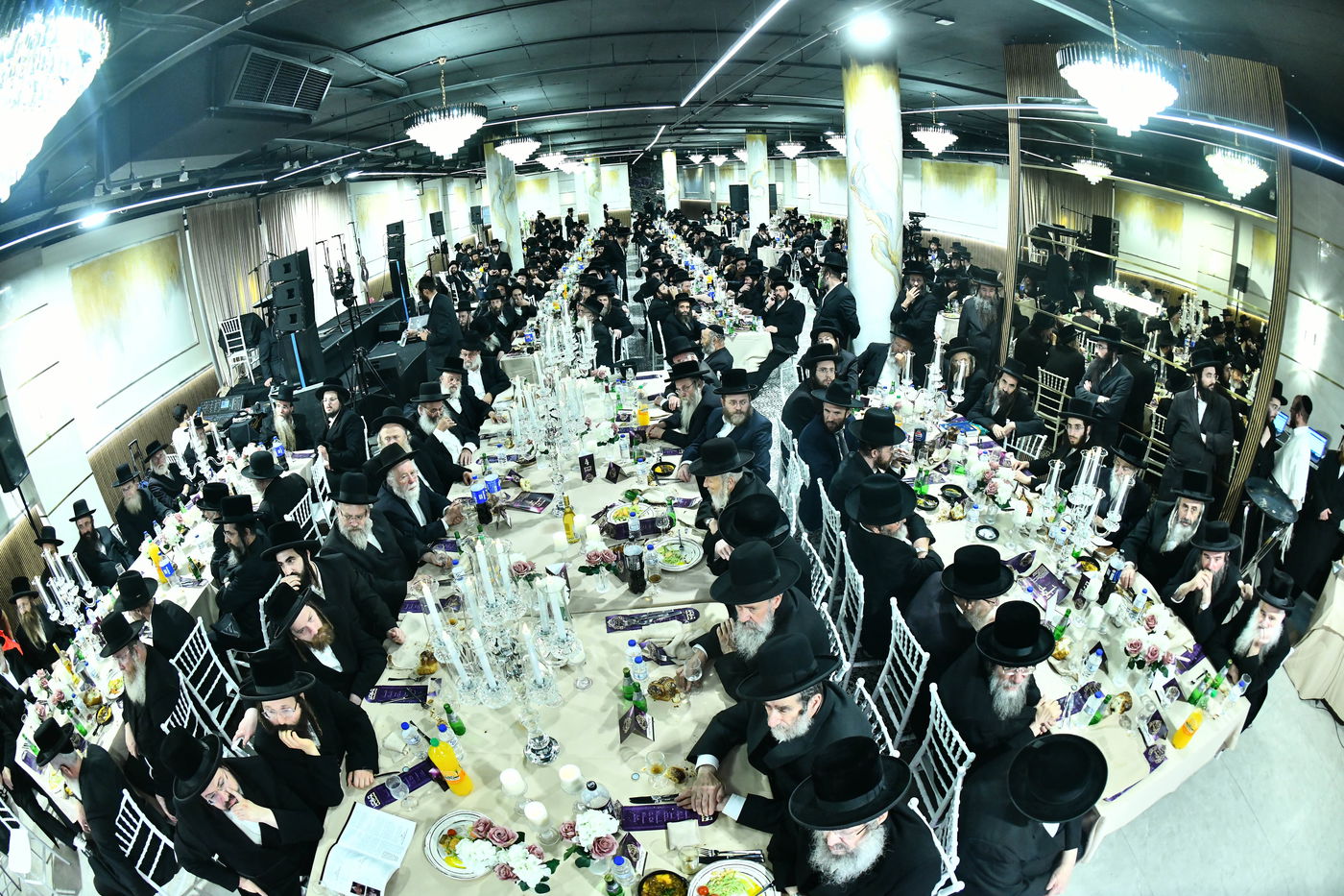 דינר 'קומי אורי' זוויעהיל