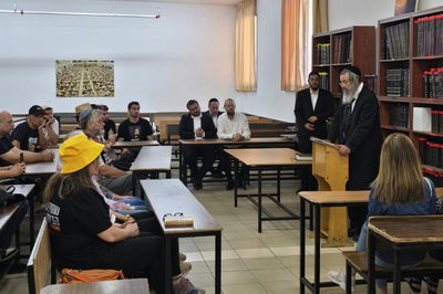 חבר המועצת בהתבטאות נדירה על עסקת החטופים: "לעשות הכל - להחזיר אותם בשלום"