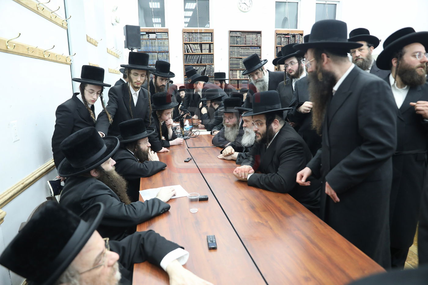 ניחום אבלים בחצה"ק קאסוב