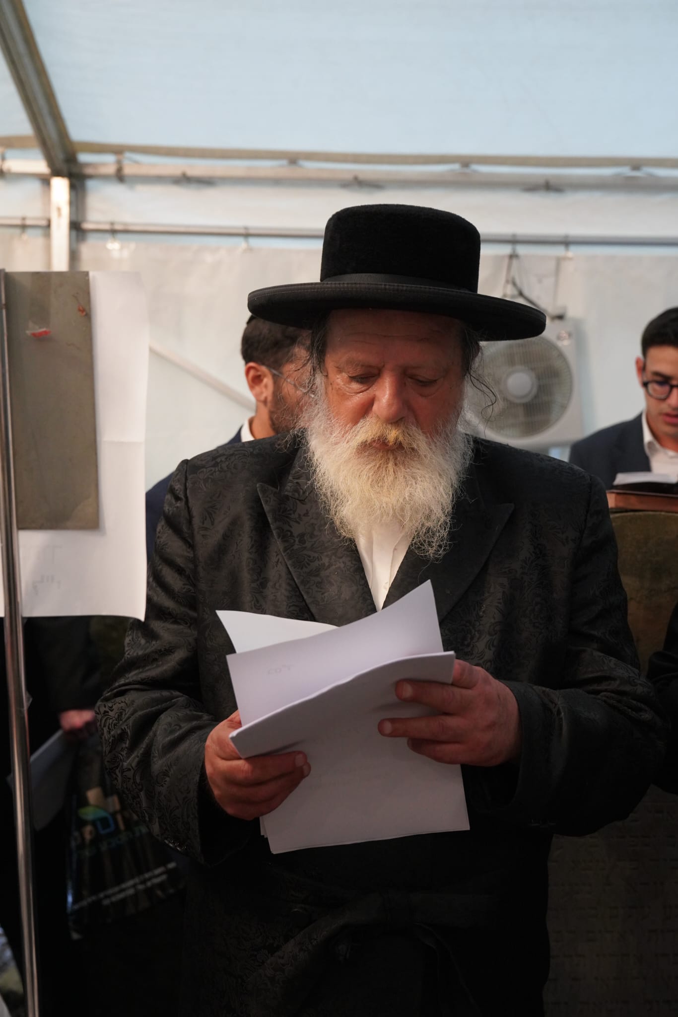 עליה לציון הרה"ק ה'מאור ושמש' בפולין