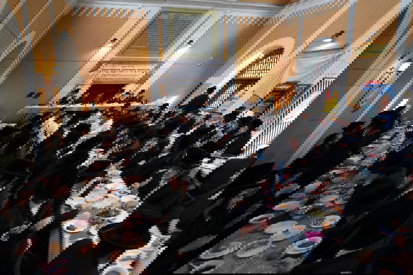 עליה לציון הרה"ק ה'מאור ושמש' בפולין