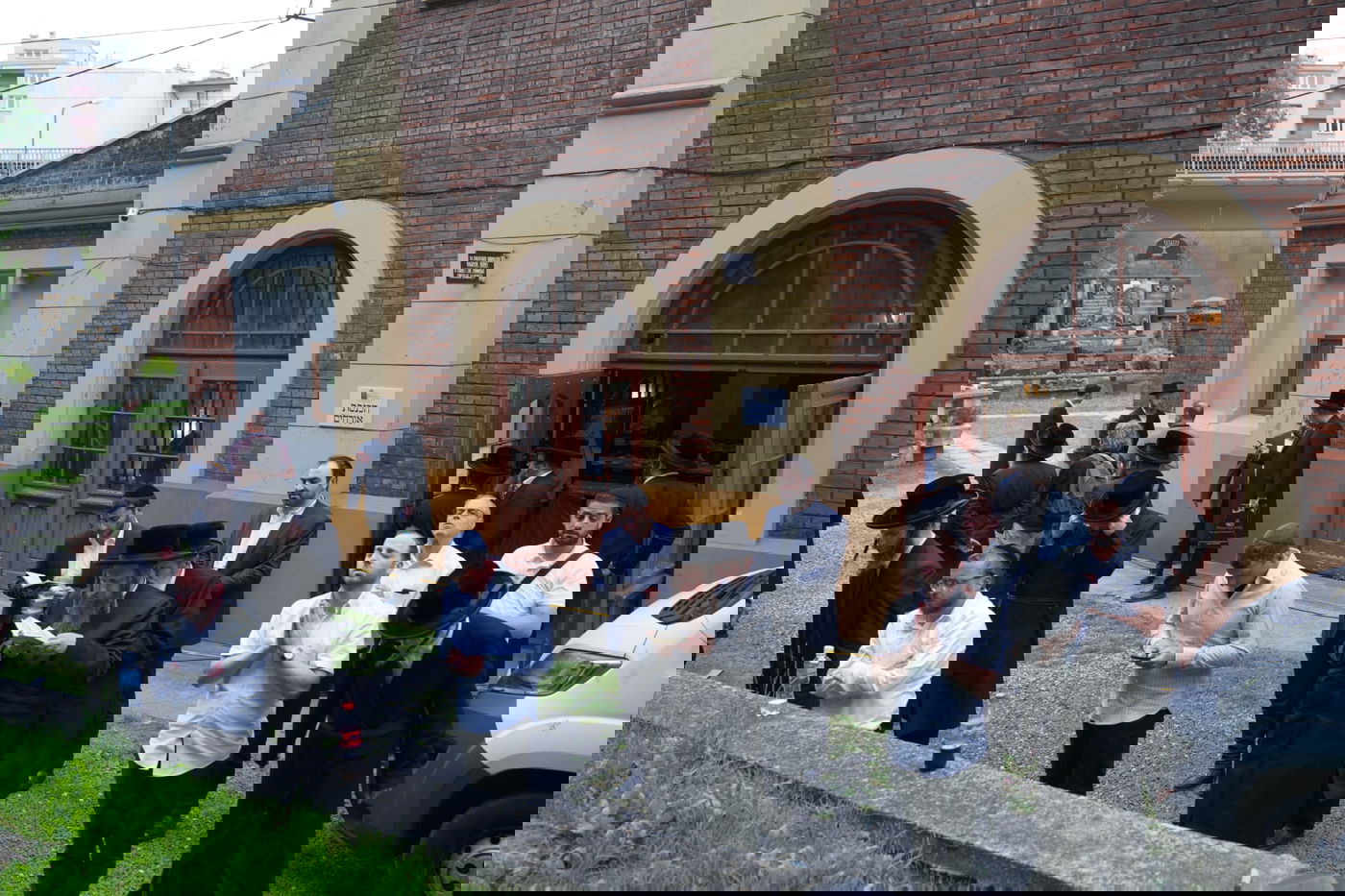 עליה לציון הרה"ק ה'מאור ושמש' בפולין