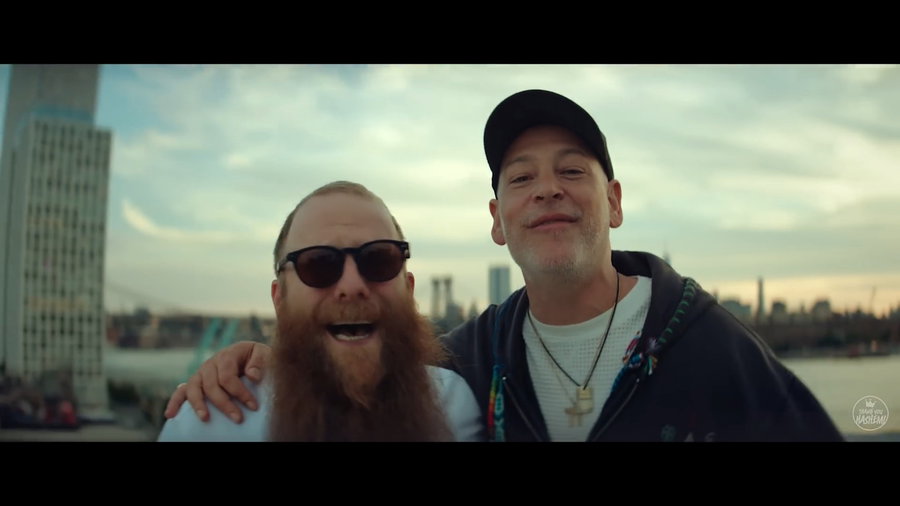 "ופרצת" אלכס קלייר ומתיסיהו מתוך האלבום