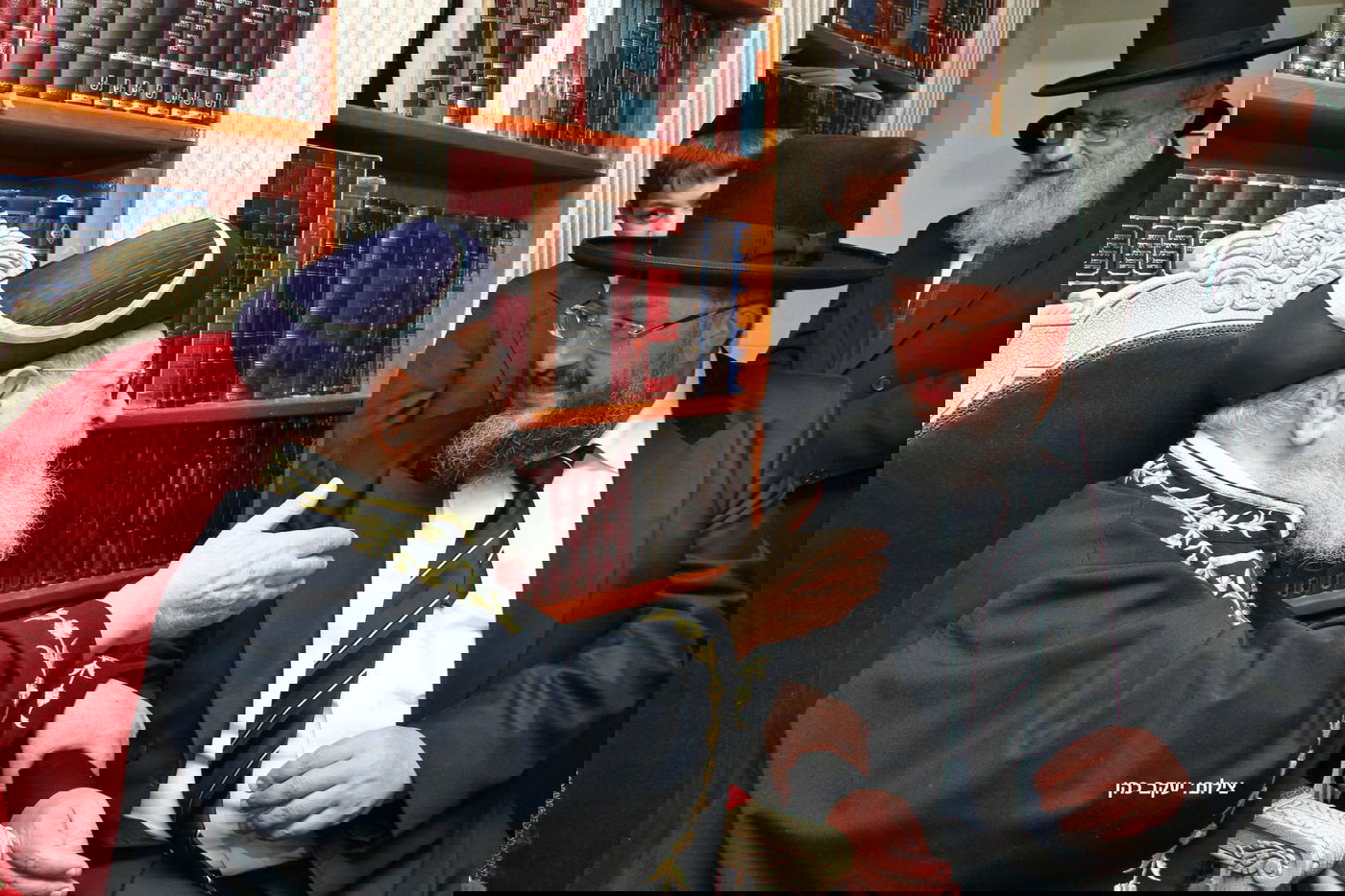 עם מרן הגר"ע יוסף זצ"ל