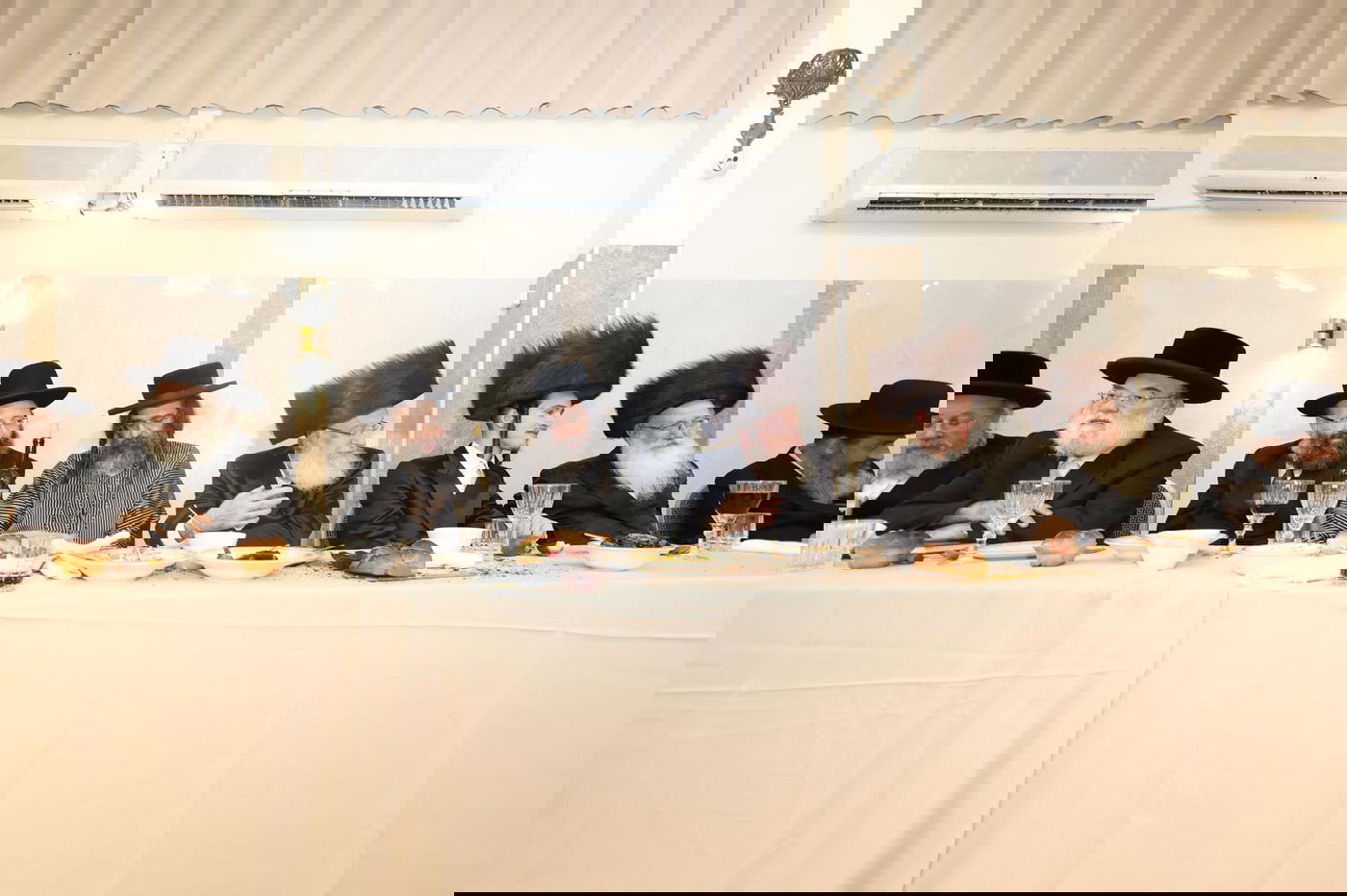 שבע ברכות המרכזי בבית רב ק"ק חיי נפש