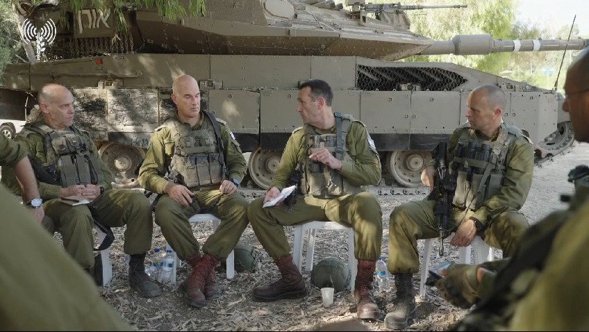 "החיסולים מקשים עליהם, לא להסתובב אחורה" | צפו בדברי הרמטכ"ל רא"ל הרצוי הלוי בגבול הצפון