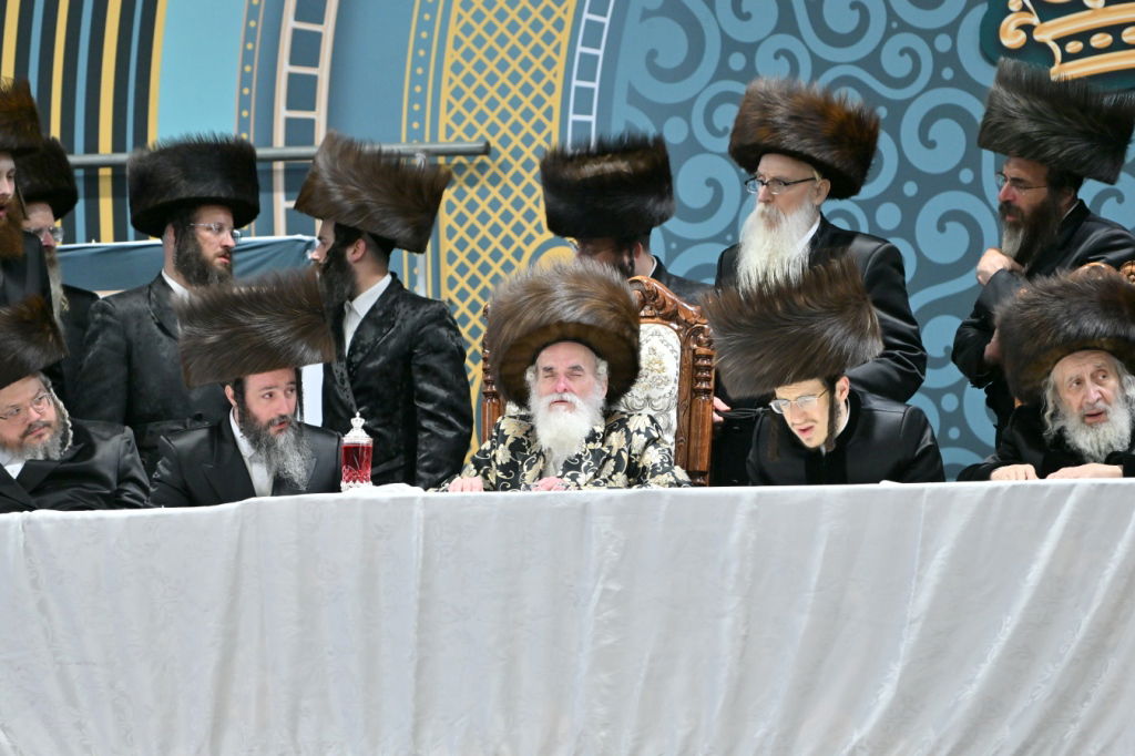 שמחת בית ויז'ניץ - ספינקא - בארז'אן - אולם - זאליזשא 