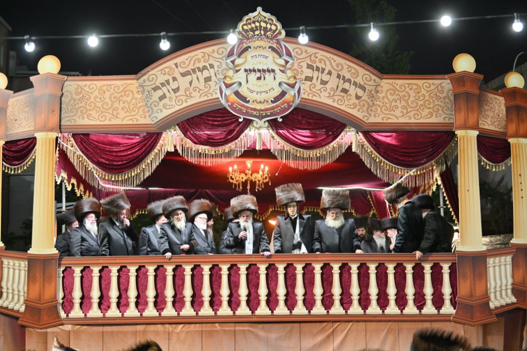 שמחת בית ויז'ניץ - ספינקא - בארז'אן - אולם - זאליזשא 