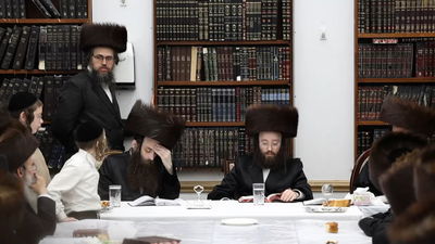 מ'הודו' ועד 'קידוש לבנה', שבת הכתרה בקאסוב | תיעוד