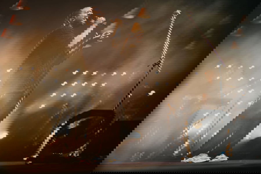 מופעי הקסמים הסוחפים של עקיבא ושמואל // ביקורת מופע