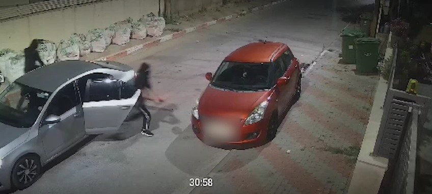 השלכת הרימון לעבר ביתו של הקורבן