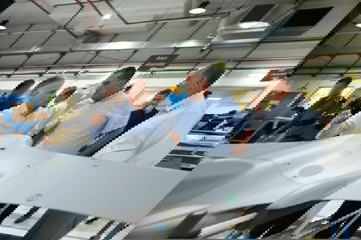 הביקור בחברת אירונאוטיקס