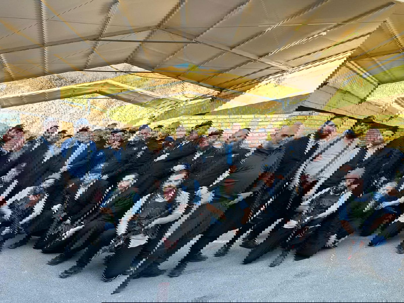 גולדקנופף ובן גביר במטווח ירי עם חסידי גור