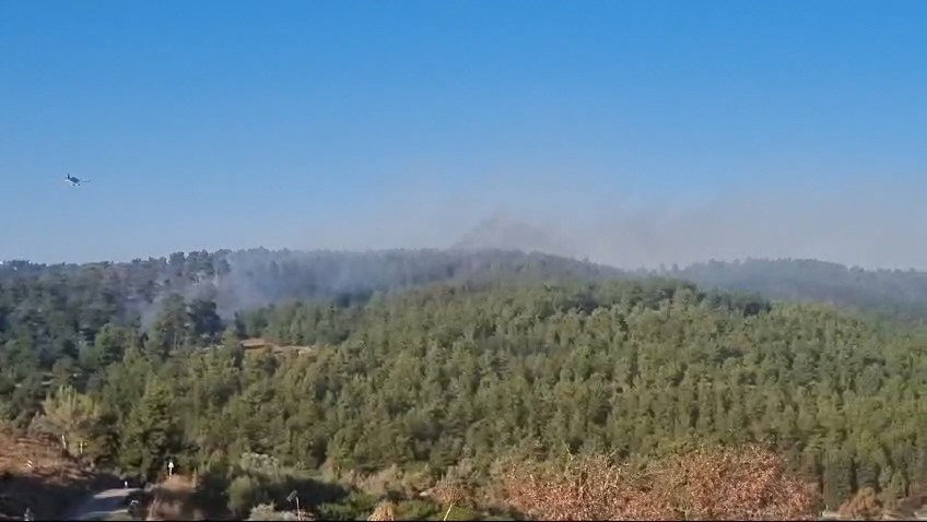 מטוסי כיבוי מטייסת 'אלעד' פועלים לכיבוי השריפות ביער בירייה אחרי פגיעות הכטב"מים ששוגרו על ידי חיזבאללה מלבנון