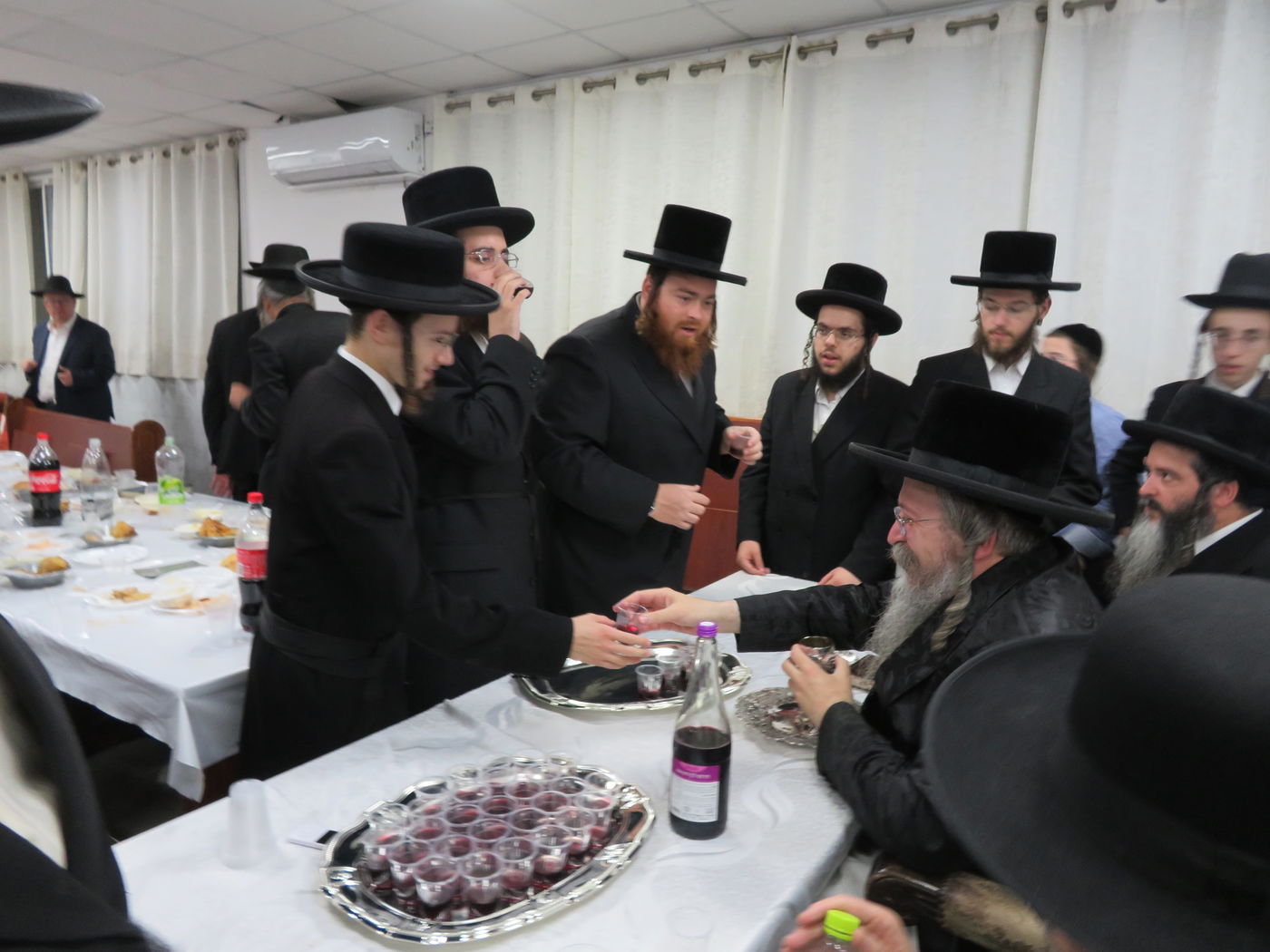 טיש הילולא בסאווראן