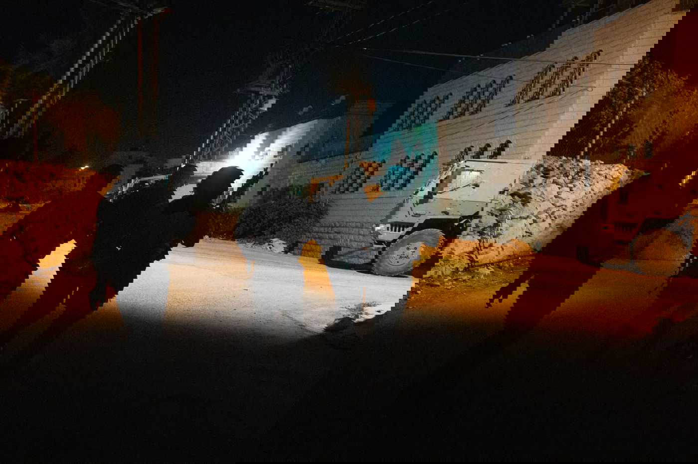 תיעוד: לוחמי צה"ל בסריקות אחר המחבלים מבצעי הפיגוע