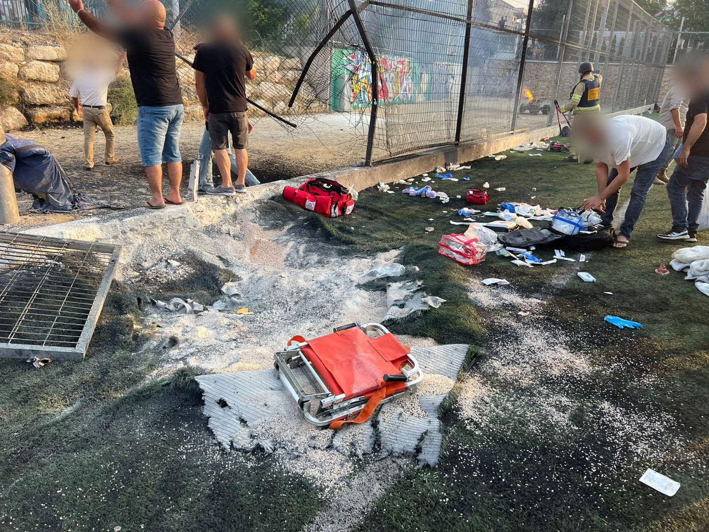 טבח במג'דל שמס | 12 ילדים ונערים נרצחו מפגיעה ישירה במגרש כדורגל; 29 פצועים פונו