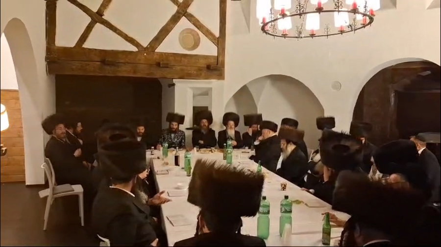 בסעודה שלישית