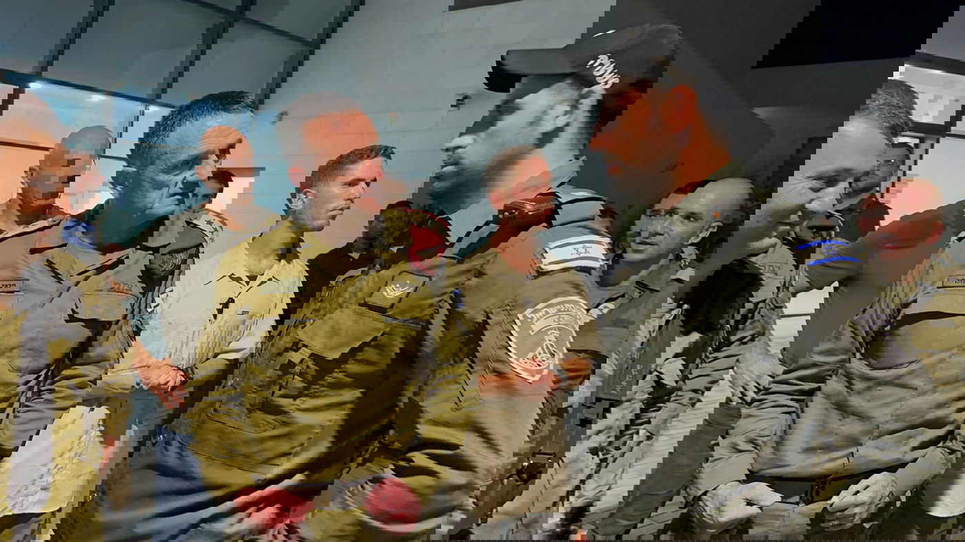 הרמטכ"ל בבית ליד