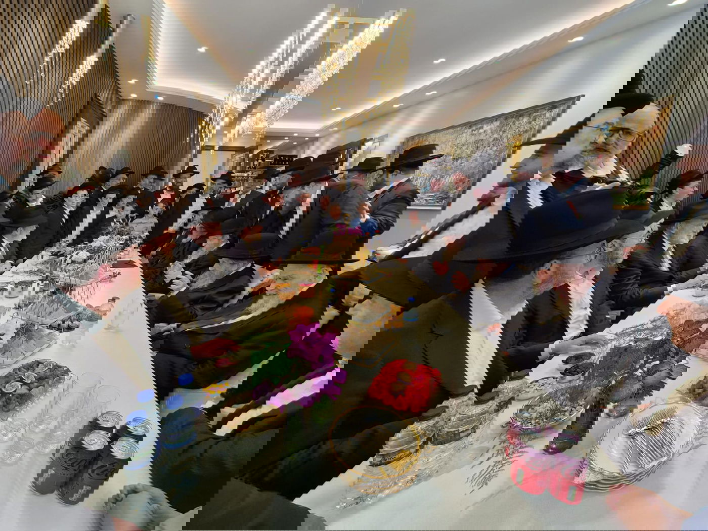 מסע 'קרן עולם התורה' בלונדון: גדולי ישראל נועדו עם הנגידים