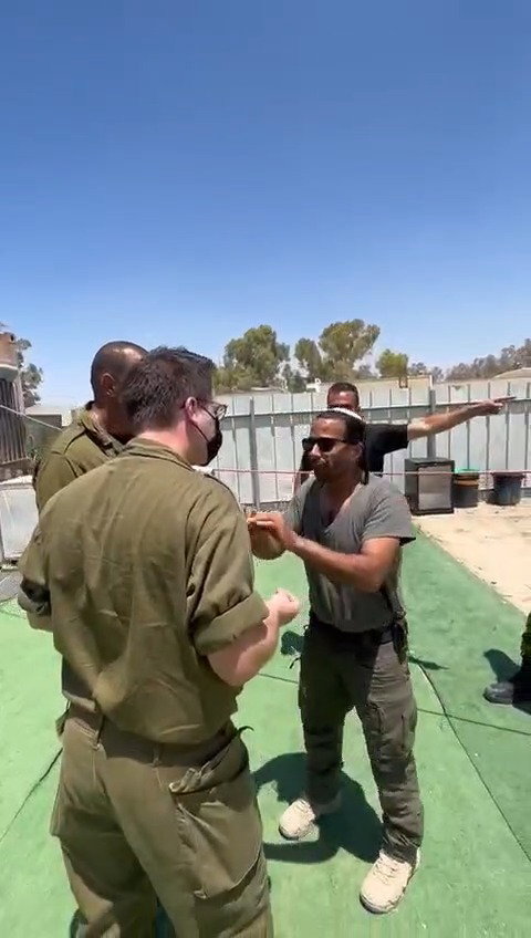 "צאו עלינו לרחוב" | העימותים בשדה תימן